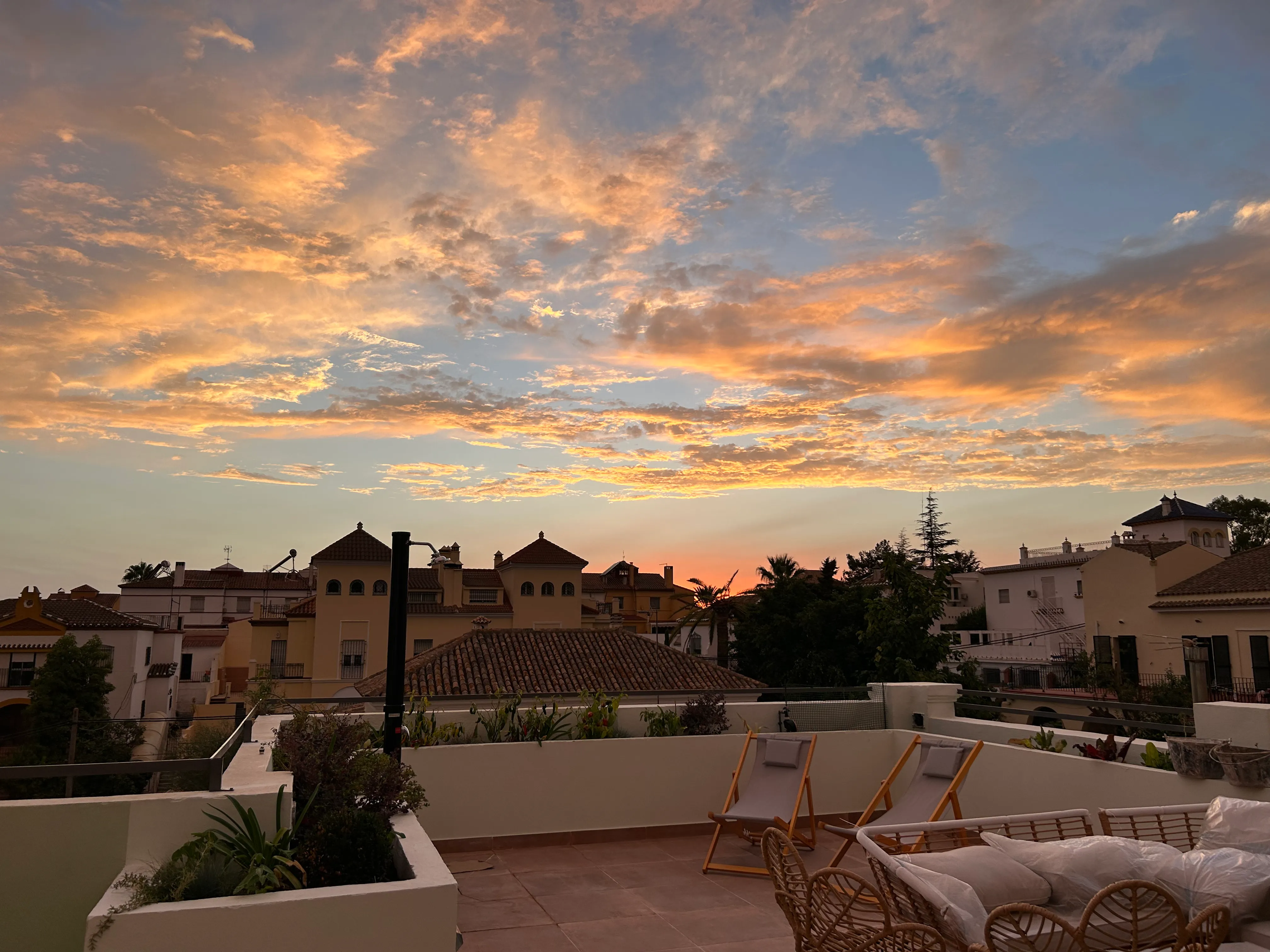 atardecer terraza hotel